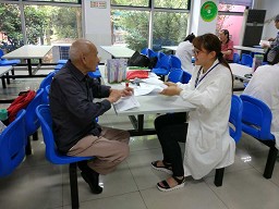 以党心聚众心,以众心赢民心--记yl23455永利集团员工党支部毕业季志愿活动