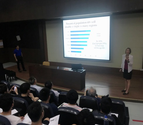 美国夏威夷大学公共卫生公司来公司yl23455永利集团访问